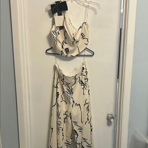 L'ATISTE cream and black set with abstract print